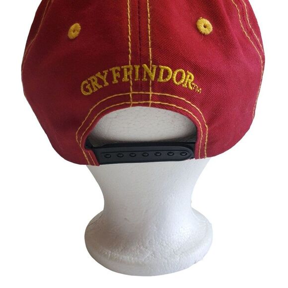 Harry Potter Gryffindor Patch Cap Hat Red Black Snapback Universal Studios - Picture 7 of 10